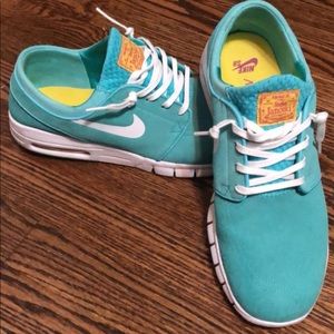 Nike SB Janoski